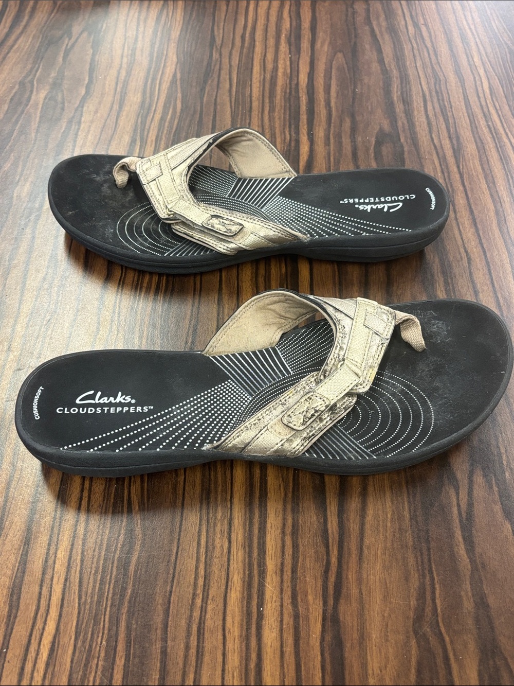 Clarks - Womens Breeze Sea Flip Flops, size 12 US womens, color gold/black. - Picture 3 of 5